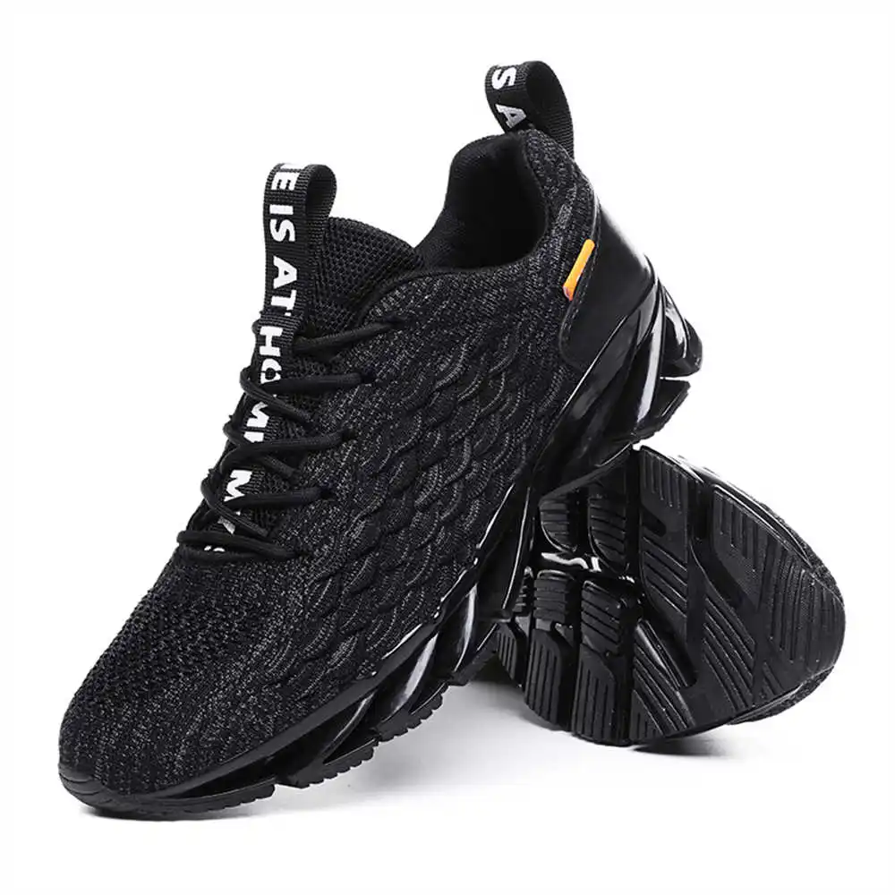 Street Fashion Canada - size 44 size 39 walking shoes