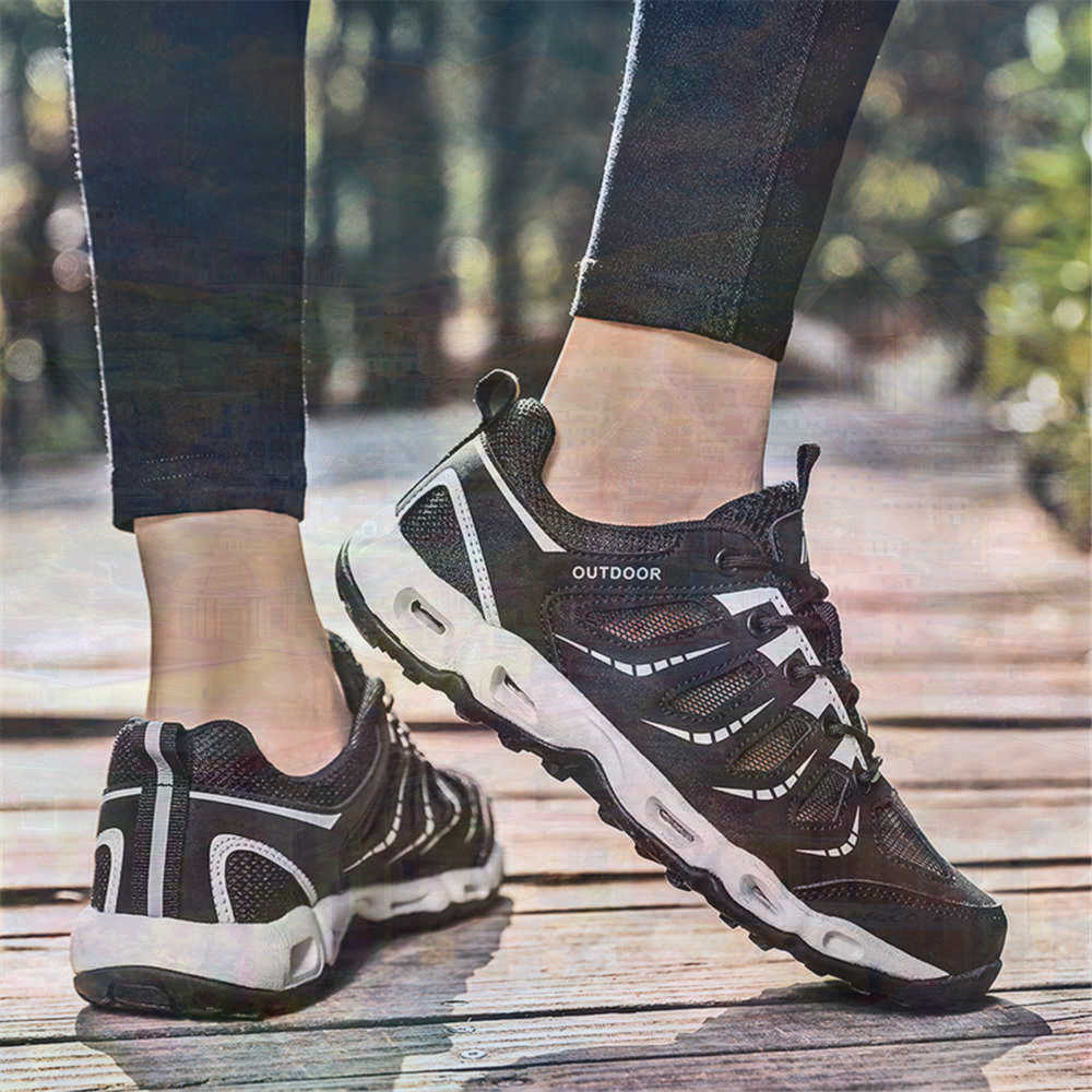 Sumer Round Tip Silver Sneaker - Street Fashion Canada 评论和价格